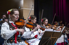 Koncert wiosenny „Folklor Duma Galicji” Studenckiego Zespołu Pieśni i Tańca Politechniki Rzeszowskiej „Połoniny”,