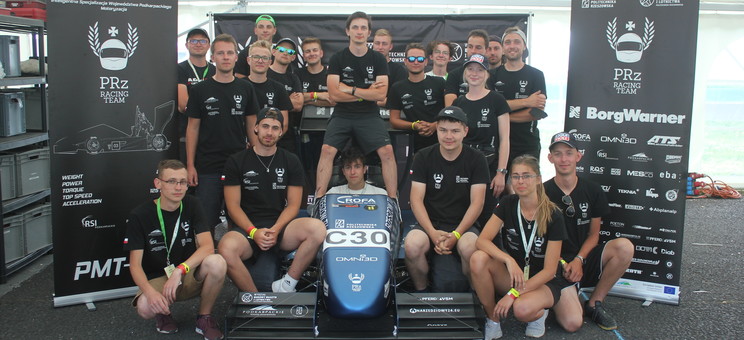 Członkowie zespołu PRz Racing Team,