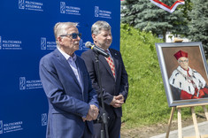 Od lewej prof. PRz S. Woliński, prof. P. Koszelnik, 