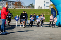 Uczestnicy biegu,